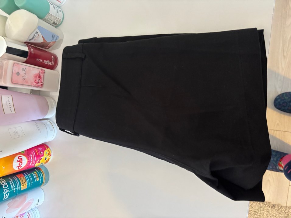 Düğmeli Siyah Kadın şort - Görsel 4