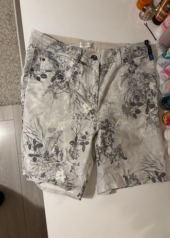 Gri Baskılı Rahat Kesim Erkek Şort - Görsel 2