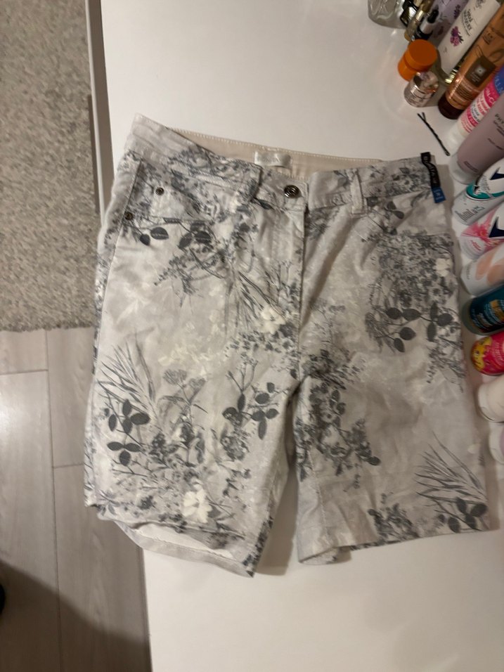 Gri Baskılı Rahat Kesim Erkek Şort - Görsel 5