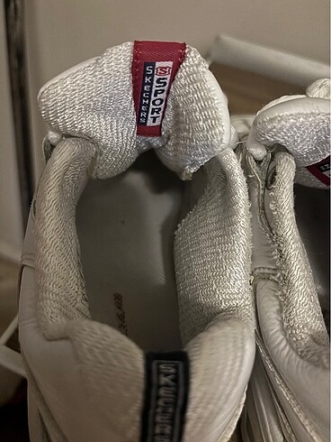 36 Beden beyaz Renk Skechers Orjinal