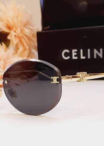 Celine Bitiriyoruz,Tum urunler 639 tl dir,bu yuzden indirim istemeyin