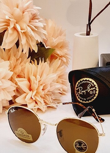 RayBan RB3447