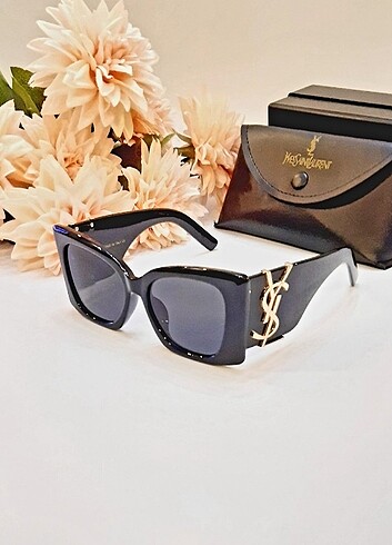 Yves Saint Laurent Gözlük