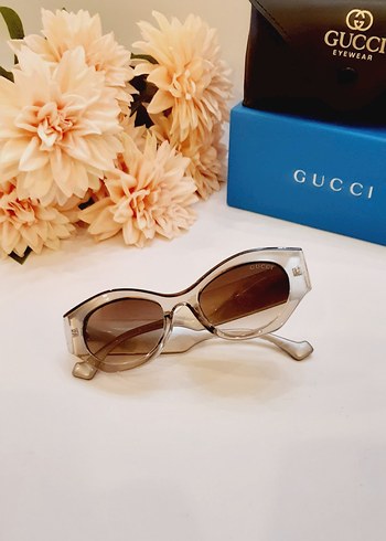 Beden çeşitli Renk Gucci Gozluk ( Indirimli urundur bu yuzden indirim istemeyin)