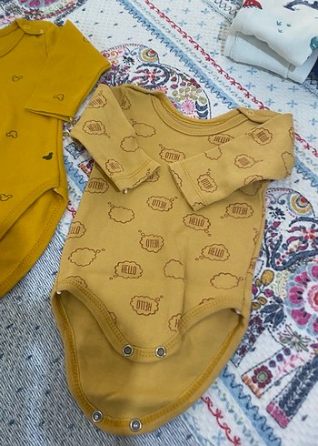 Sarı Triko Kısa Kollu Bebek Body - Görsel 3