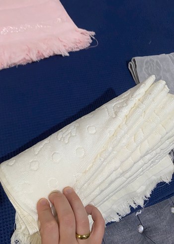 Pastel Renkli Beyaz Havlu seti - Görsel 4