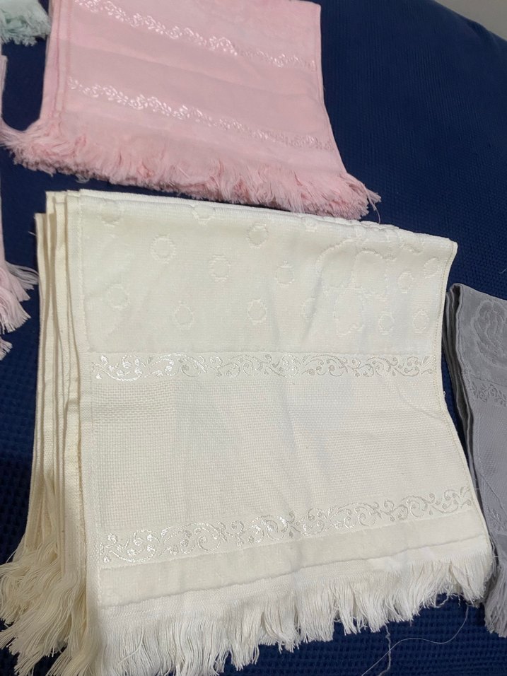 Pastel Renkli Beyaz Havlu seti - Görsel 2