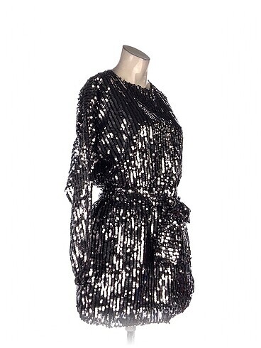 Diğer PreLoved Kısa Elbise %70 İndirimli.