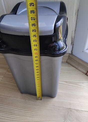  Beden gri Renk Plastik Gri Çöp Kutusu. 