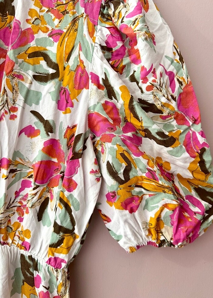 Shenaz Çiçek Desenli Kısa Kollu Günlük Elbise - Görsel 4