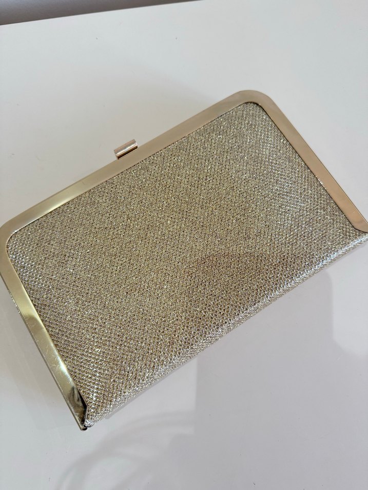 Zincir Detaylı Altın Rengi Kadın Clutch Çanta - Görsel 5