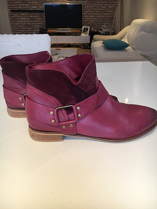Greyder 1 kere giyilen hakiki deri bordo bot.