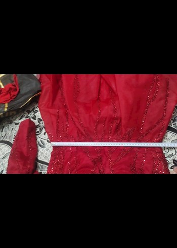 Uzun Kollu Klasik Kırmızı İşlemeli Kadın Abiye - Görsel 3