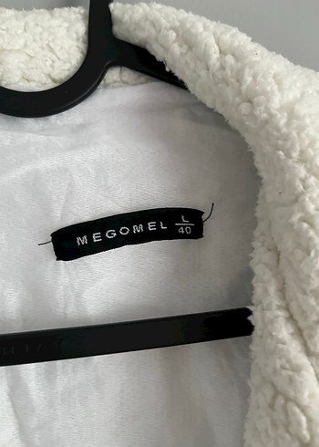 Düğmeli Beyaz Midi Kadın Kaban - Görsel 3