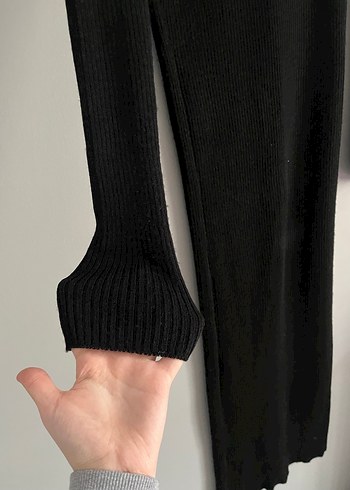 Siyah Uzun Kollu Yüksek Yakalı Kadın Elbise - Görsel 2