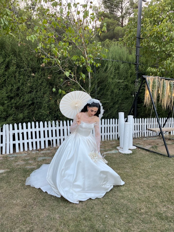 Prenses Model Beyaz Straplez Gelinlik - Görsel 2