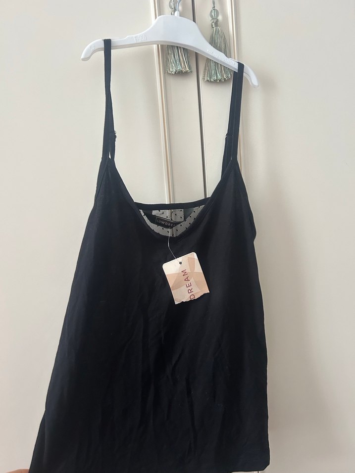 Dantel Detaylı Siyah Askılı Kadın Atlet - Görsel 4