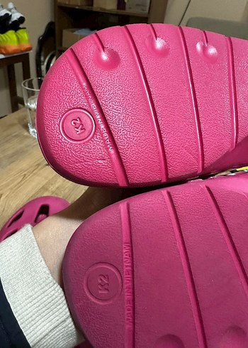 Kız Çocuk Pembe Adidas Kaydırmaz Sandalet - Görsel 2