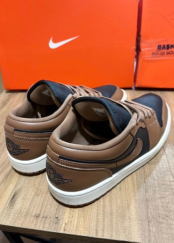 Nike Air Jordan Sneaker - Görsel 2