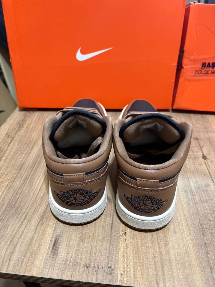 Nike Air Jordan Sneaker - Görsel 3