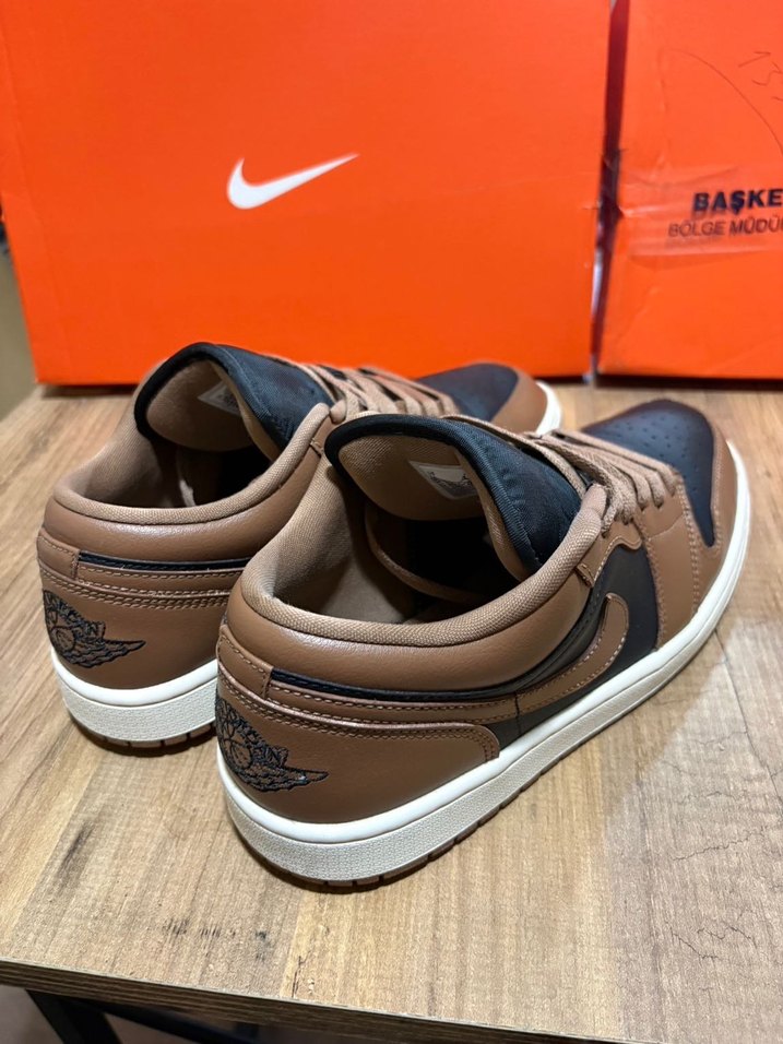 Nike Air Jordan Sneaker - Görsel 2