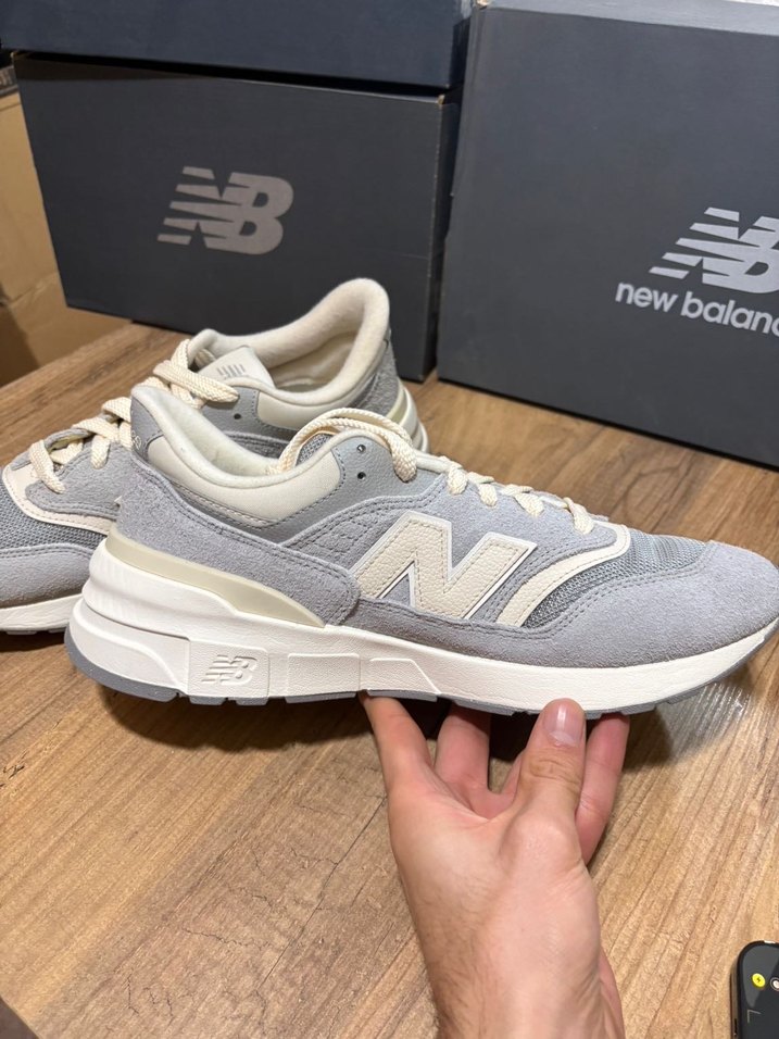 New Balance 997R Spor Ayakkabı - Görsel 3