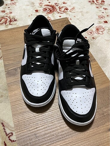 Nike Dunk Low Panda