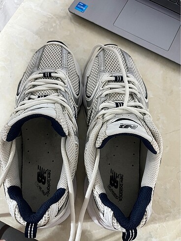 37 Beden beyaz Renk New Balance 530