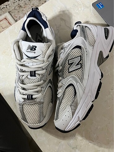 37 Beden New Balance 530