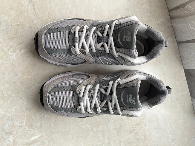 New Balance 530