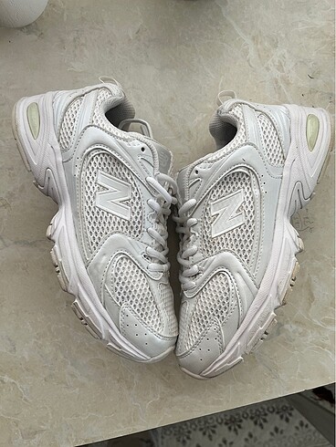 38 Beden beyaz Renk New Balance 530
