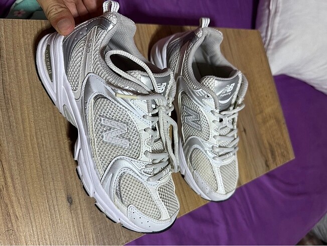 New Balance 530