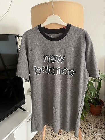 New Balance T-shirt