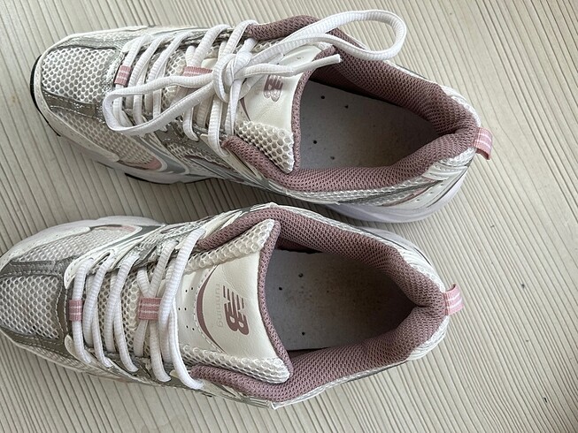 38,5 Beden beyaz Renk New Balance 530