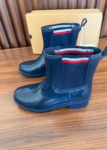 Tommy Hilfiger ürünü
