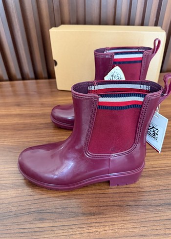 Tommy Hilfiger ürünü