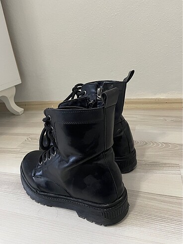 Deri Bot - Görsel 2