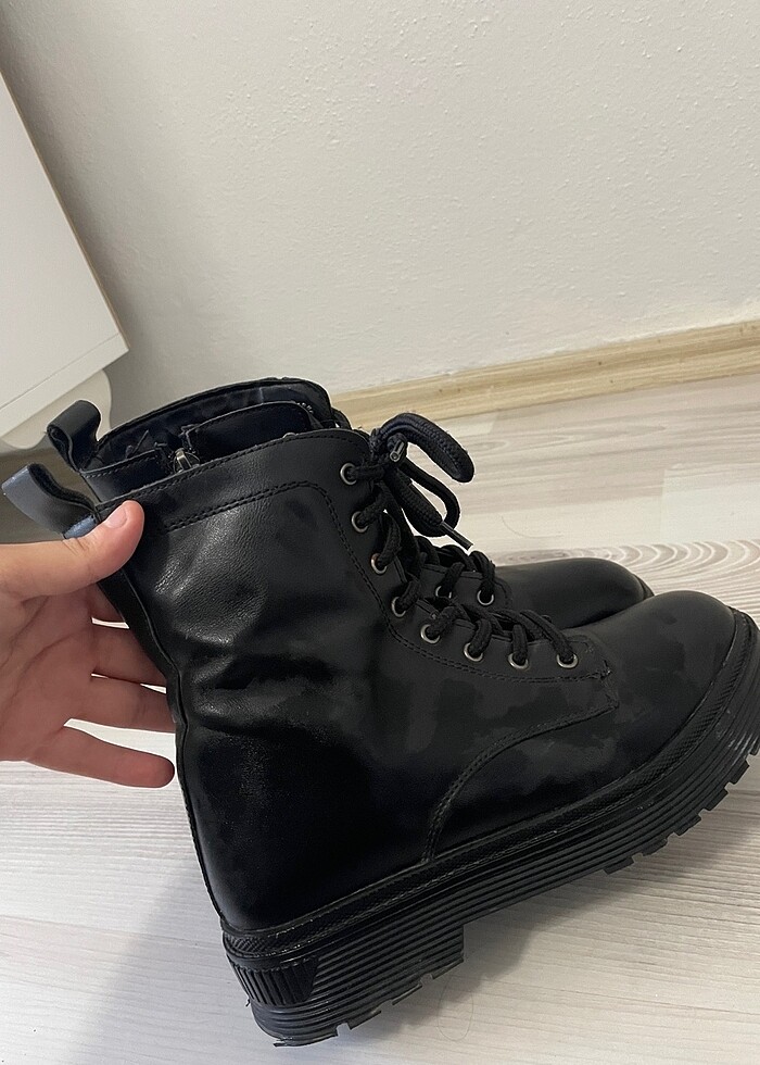 Deri Bot - Görsel 3