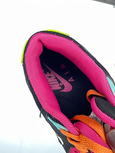 36 Beden çeşitli Renk Nike Spor Ayakkabı %70 İndirimli.
