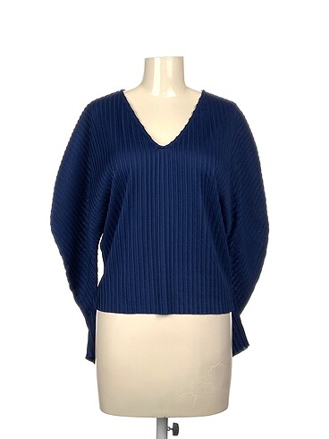 Zara Bluz %70 İndirimli.