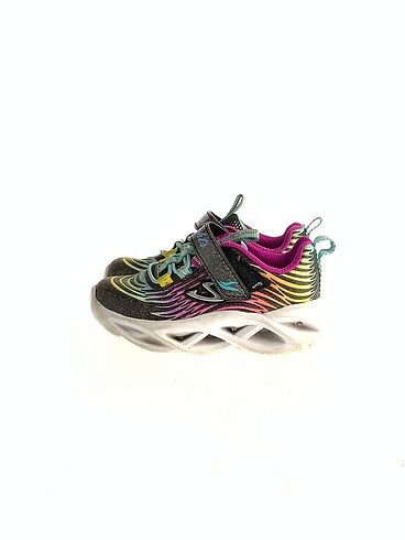 Skechers Spor Ayakkabı %70 İndirimli.
