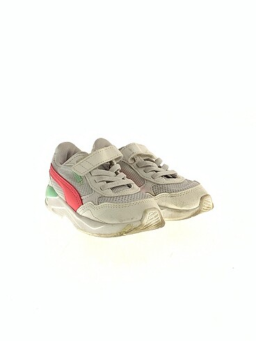 Puma Puma Spor Ayakkabı %70 İndirimli.