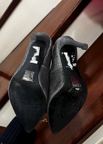 Derimod gri simli stiletto 38 numara - Görsel 5