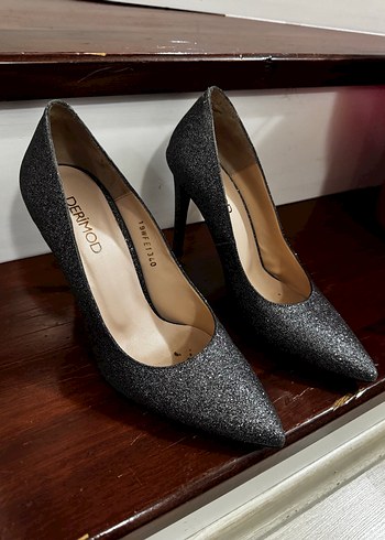 Derimod gri simli stiletto 38 numara - Görsel 3