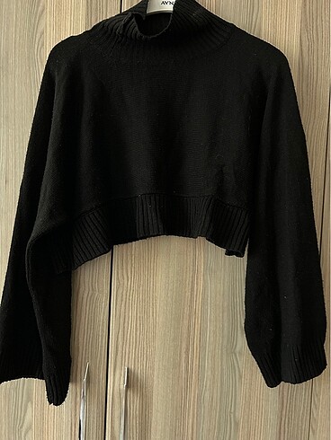 Siyah crop