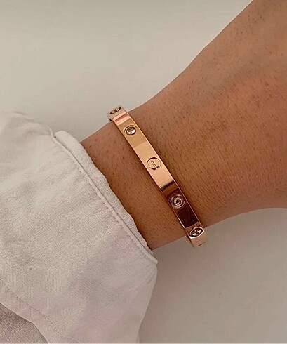 Cartier Vidalı Taşlı Rose Kelepçe