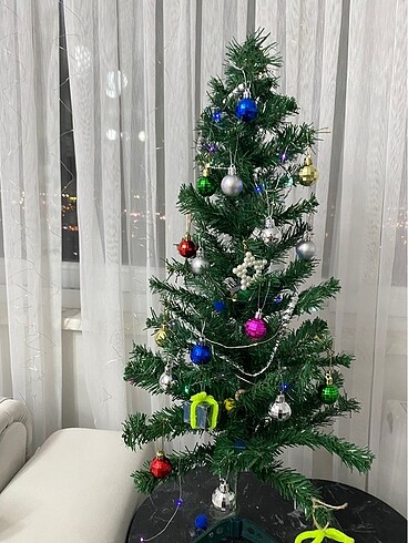  Beden Renk Yılbaşı ağacı