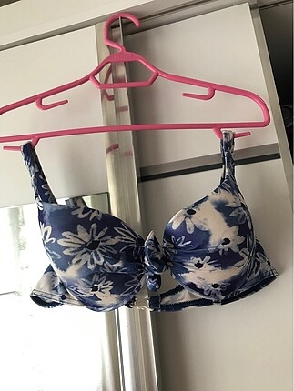 Bikini üstü
