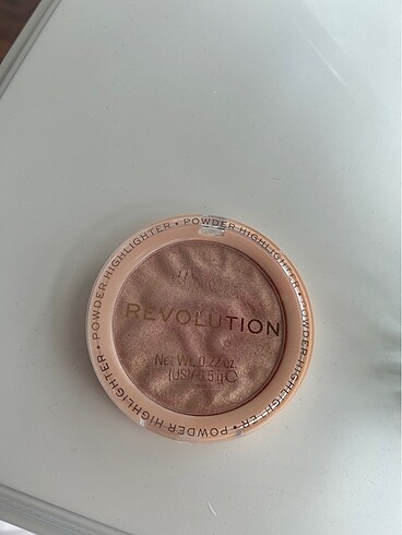 Revolution allık