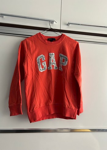 GAP Sweatshirt
